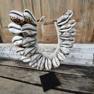 Large Tribal Papua Necklace Stand 2