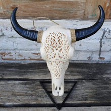 Load image into Gallery viewer, Medium Resin Hand Carved Cow Skull in Ivory

