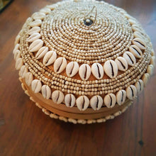 Load image into Gallery viewer, Set of 3 Round Bamboo Hand Made Boxes Cowrie Shells
