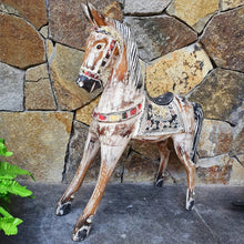 Laden Sie das Bild in den Galerie-Viewer, Antiqued Hand Carved Horse Statue Large
