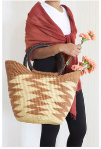 Market Shopper from Ghana in Natural and Caramel