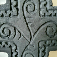 Laden Sie das Bild in den Galerie-Viewer, Hand Carved Wooden Cross in Black Tribal
