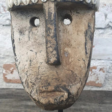Cargar imagen en el visor de la galería, Tribal Shell Décor Masks Medium
