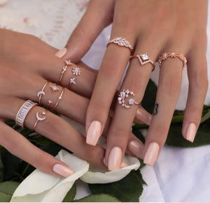 Set of Star and Moon Rings in Rose Gold