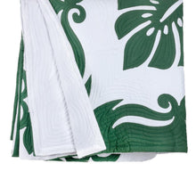 Cargar imagen en el visor de la galería, Hand Stitched Tropical Leaf Quilt Green / White Kingsize
