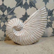 Charger l&#39;image dans la galerie, Wood Hand carved Nautilus Shell White Wash - bohemian-beach-house
