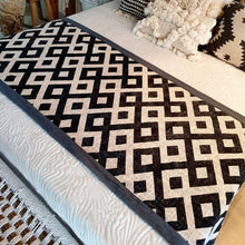 Charger l&#39;image dans la galerie, Black and White Diamond Bed Runner with Dark Grey Edge
